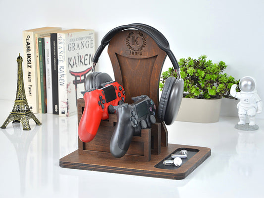 Kişiye Özel Ahşap Kulaklık ve Kumanda Standı - Oyuncu Aksesuar Düzenleyici - Ceviz Renk Huş Kontrplak Stand - Gamer Hediye Seti