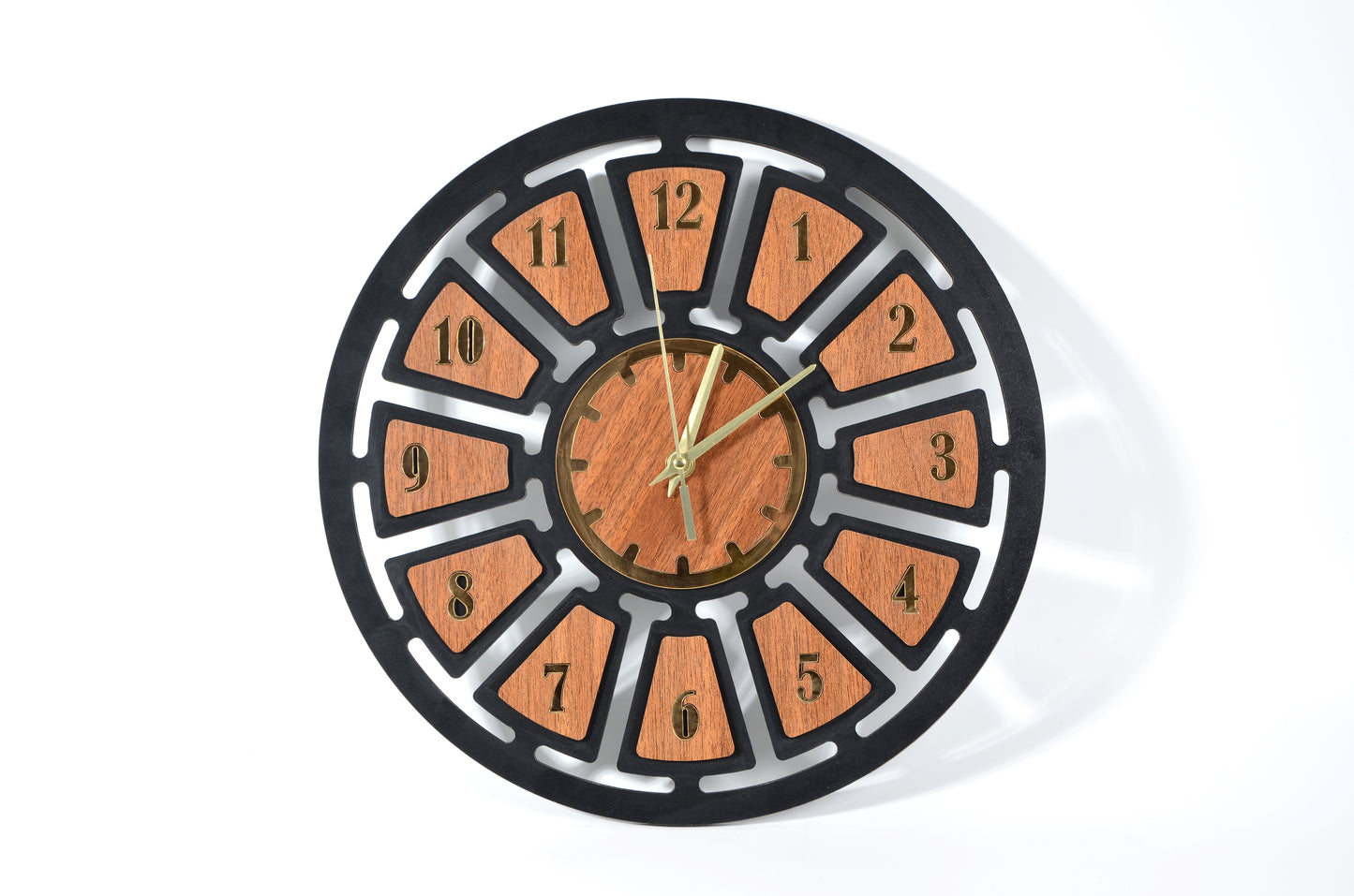 Modern Ahşap Duvar Saati - Sessiz Akar Mekanizma & Pleksi Detaylı Duvar Dekoru